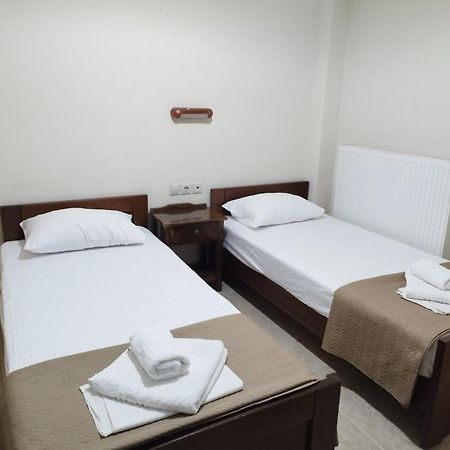 Paralía Hotel Villa Pigasos מראה חיצוני תמונה