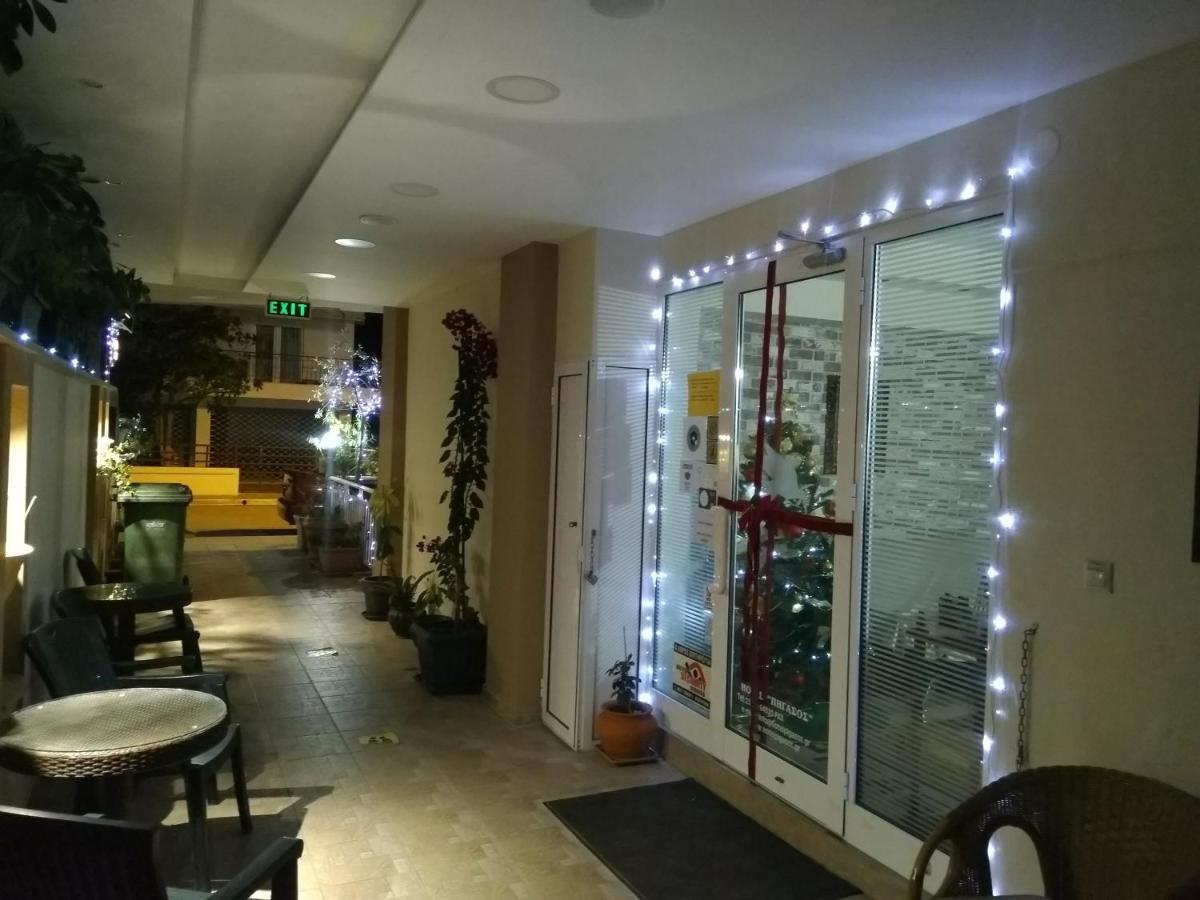 Paralía Hotel Villa Pigasos מראה חיצוני תמונה