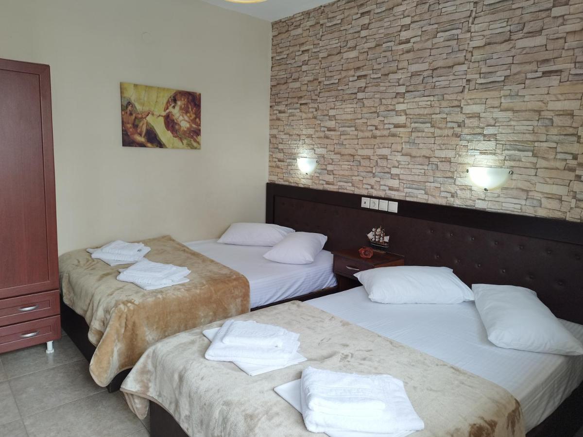 Paralía Hotel Villa Pigasos מראה חיצוני תמונה