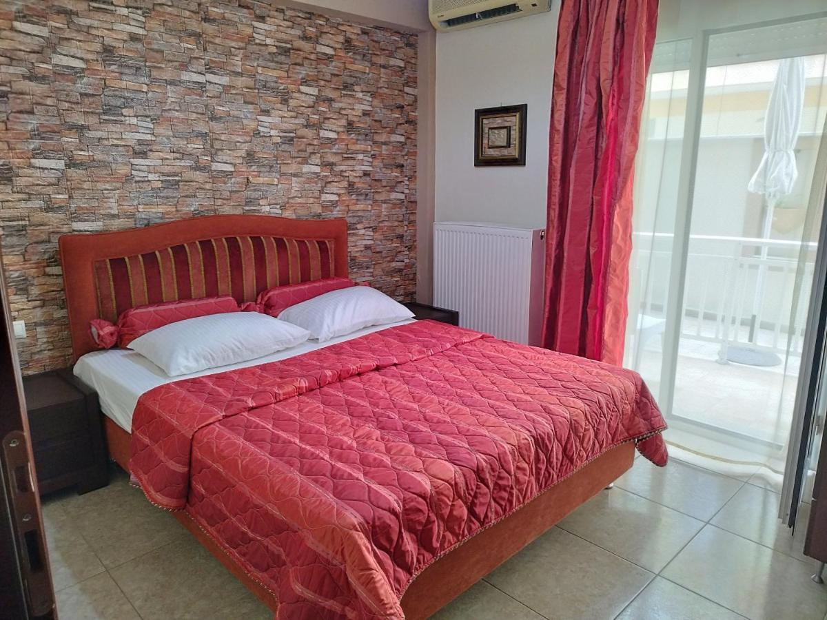 Paralía Hotel Villa Pigasos מראה חיצוני תמונה
