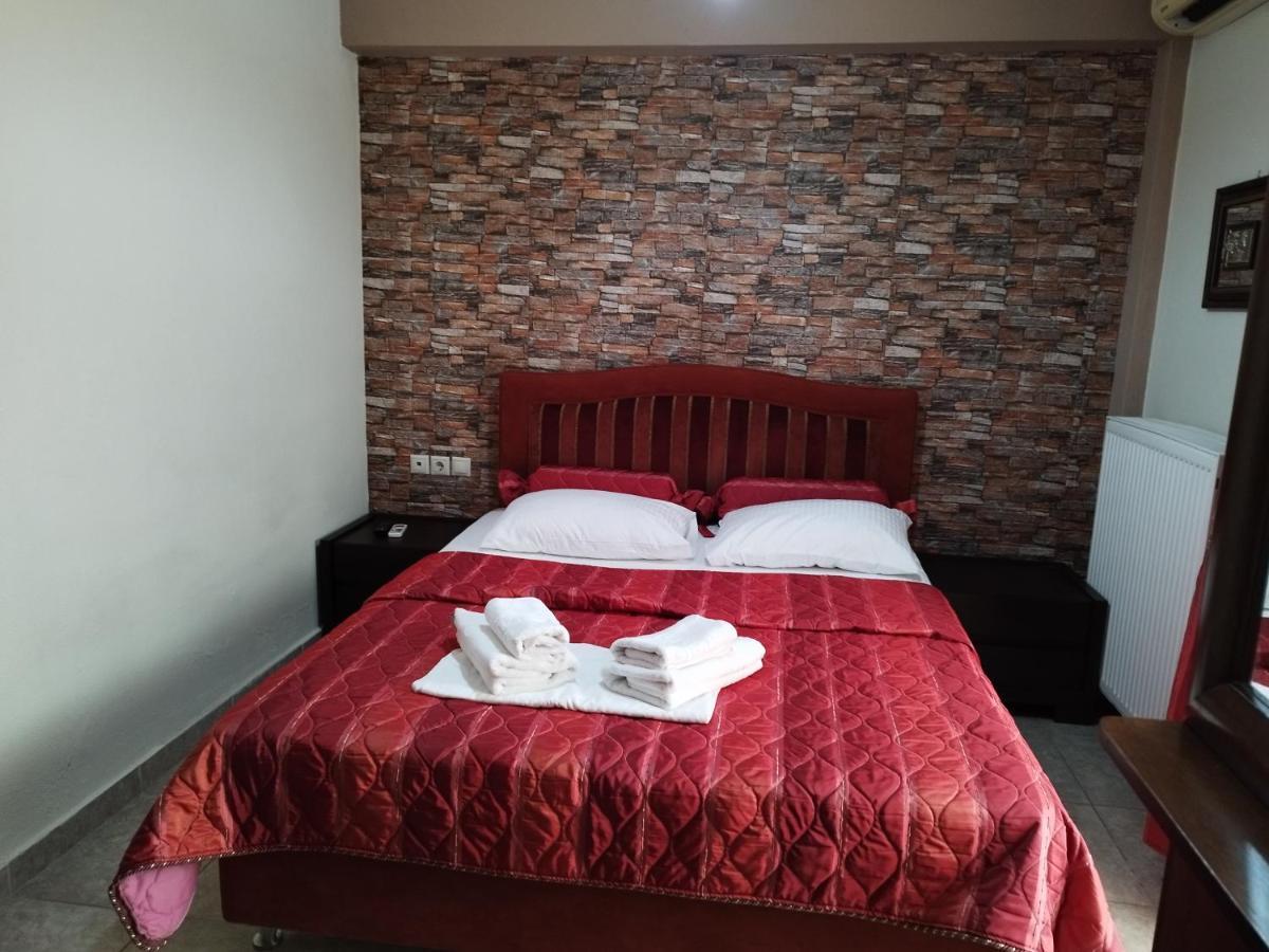 Paralía Hotel Villa Pigasos מראה חיצוני תמונה