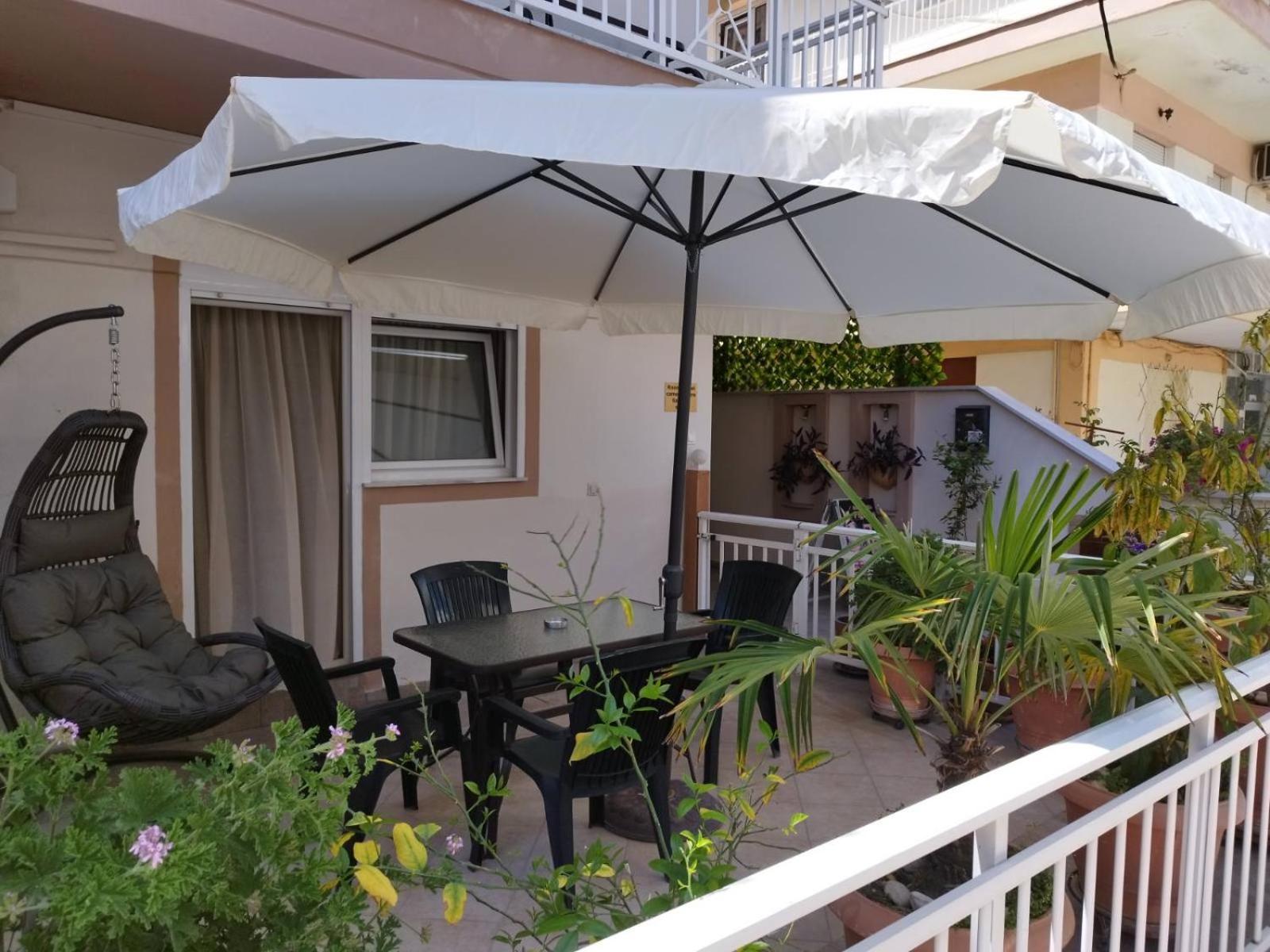 Paralía Hotel Villa Pigasos מראה חיצוני תמונה
