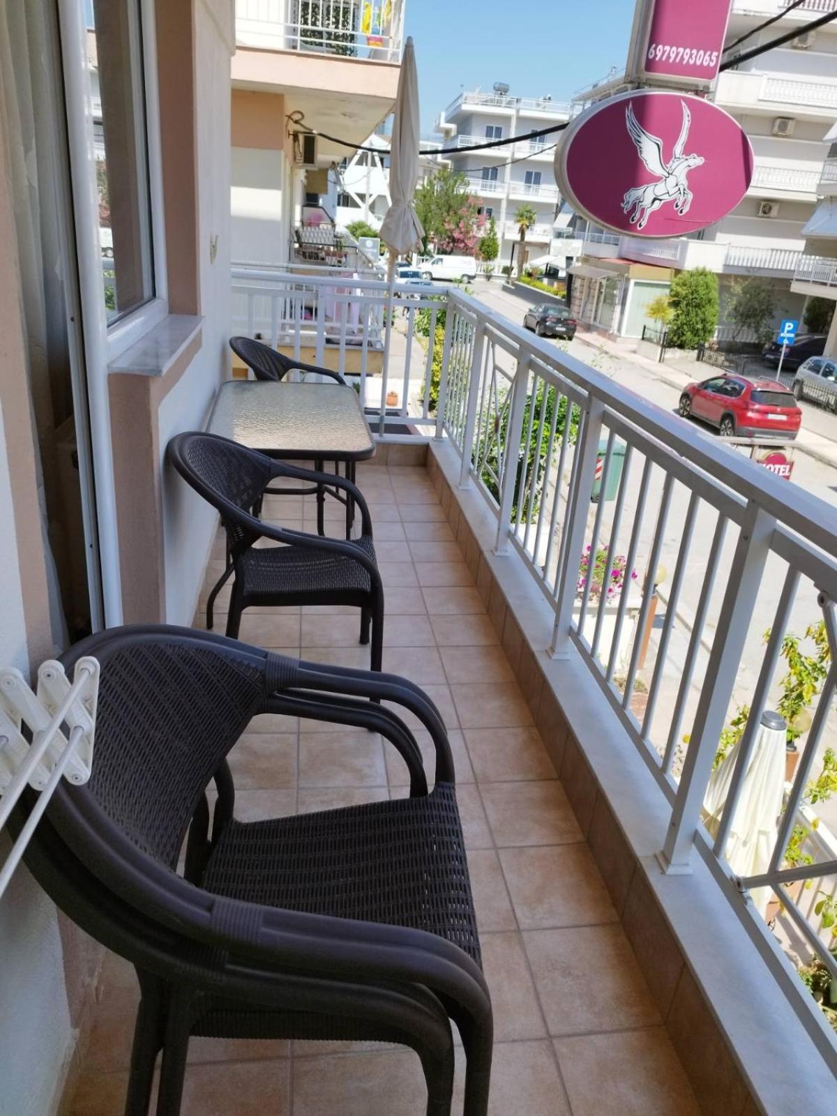 Paralía Hotel Villa Pigasos מראה חיצוני תמונה