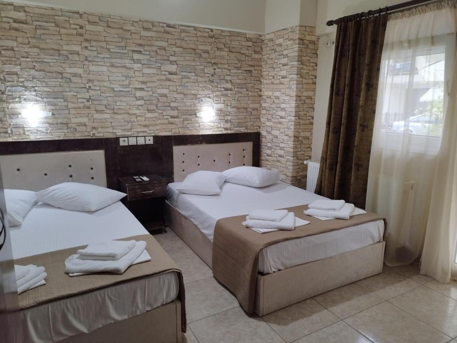 Paralía Hotel Villa Pigasos מראה חיצוני תמונה