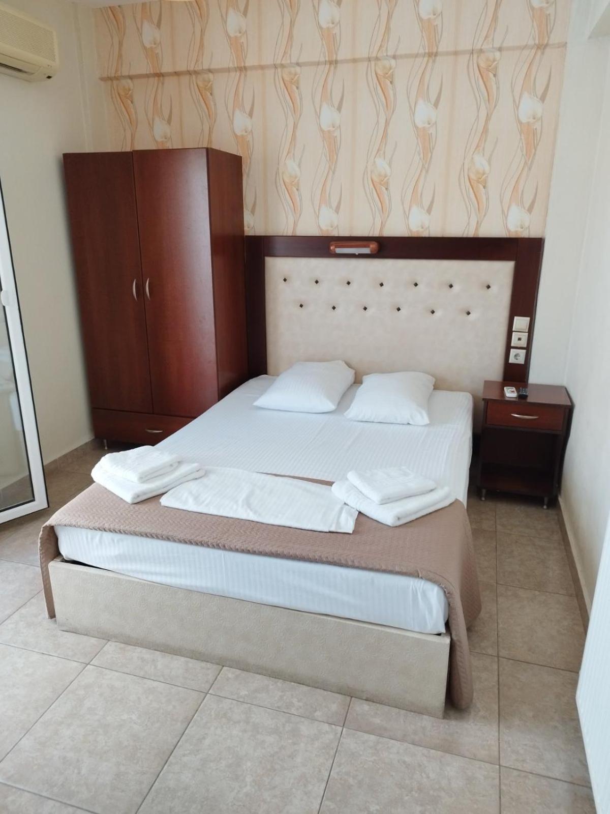 Paralía Hotel Villa Pigasos מראה חיצוני תמונה