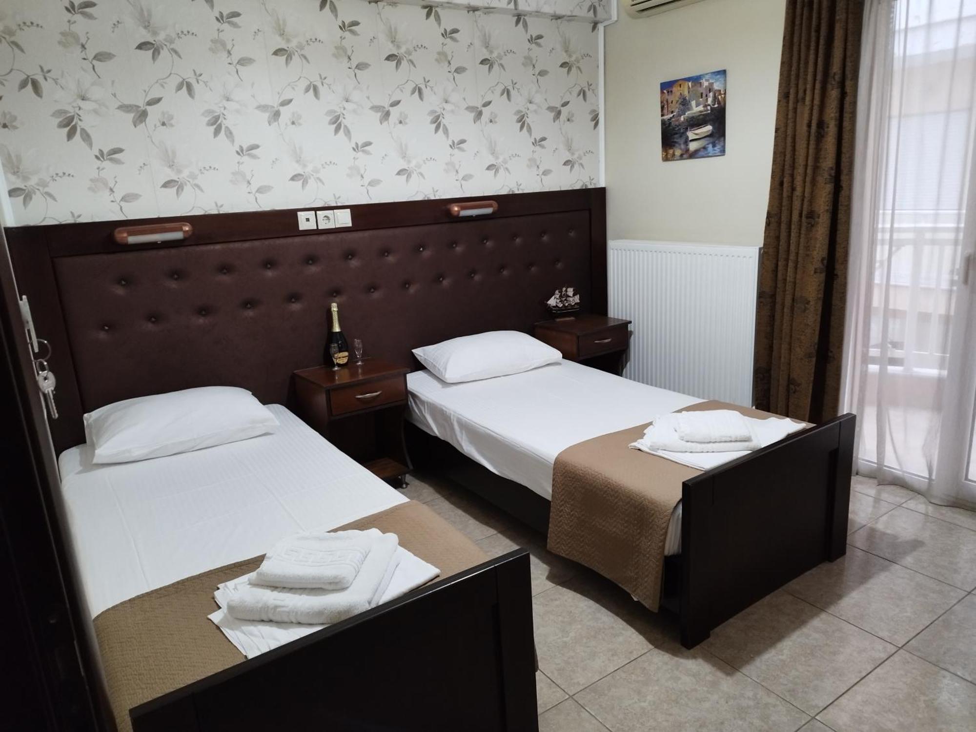 Paralía Hotel Villa Pigasos מראה חיצוני תמונה
