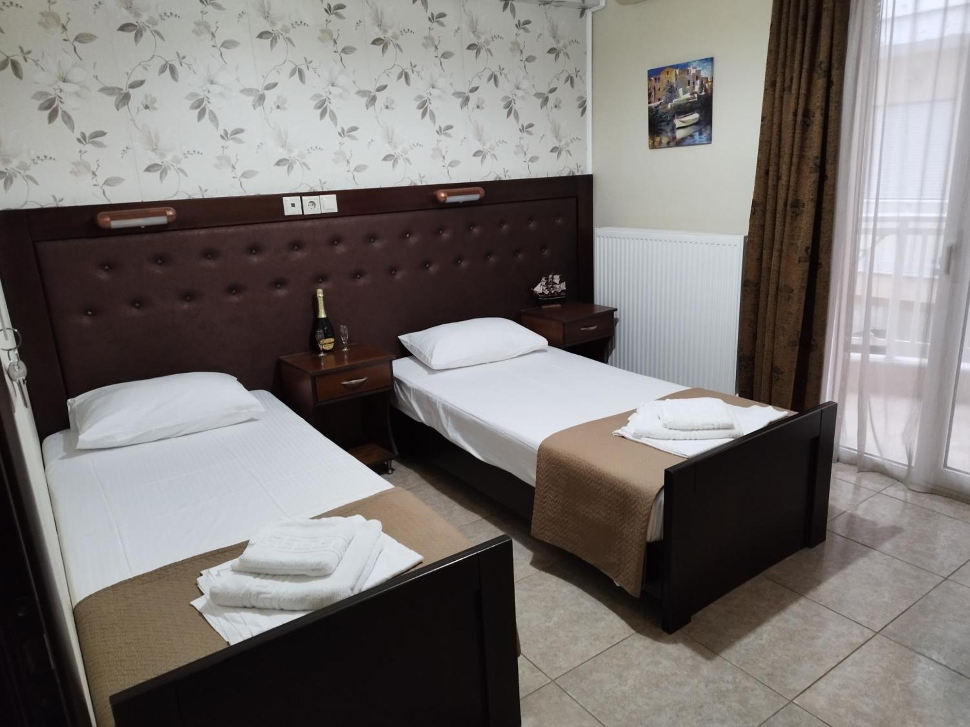 Paralía Hotel Villa Pigasos מראה חיצוני תמונה
