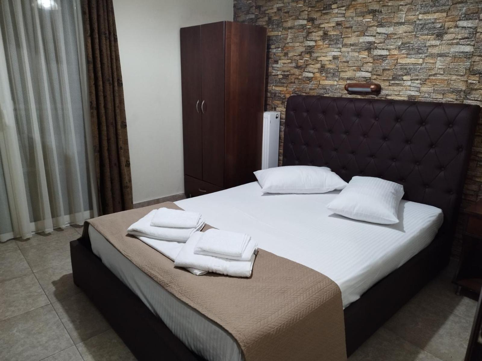 Paralía Hotel Villa Pigasos מראה חיצוני תמונה
