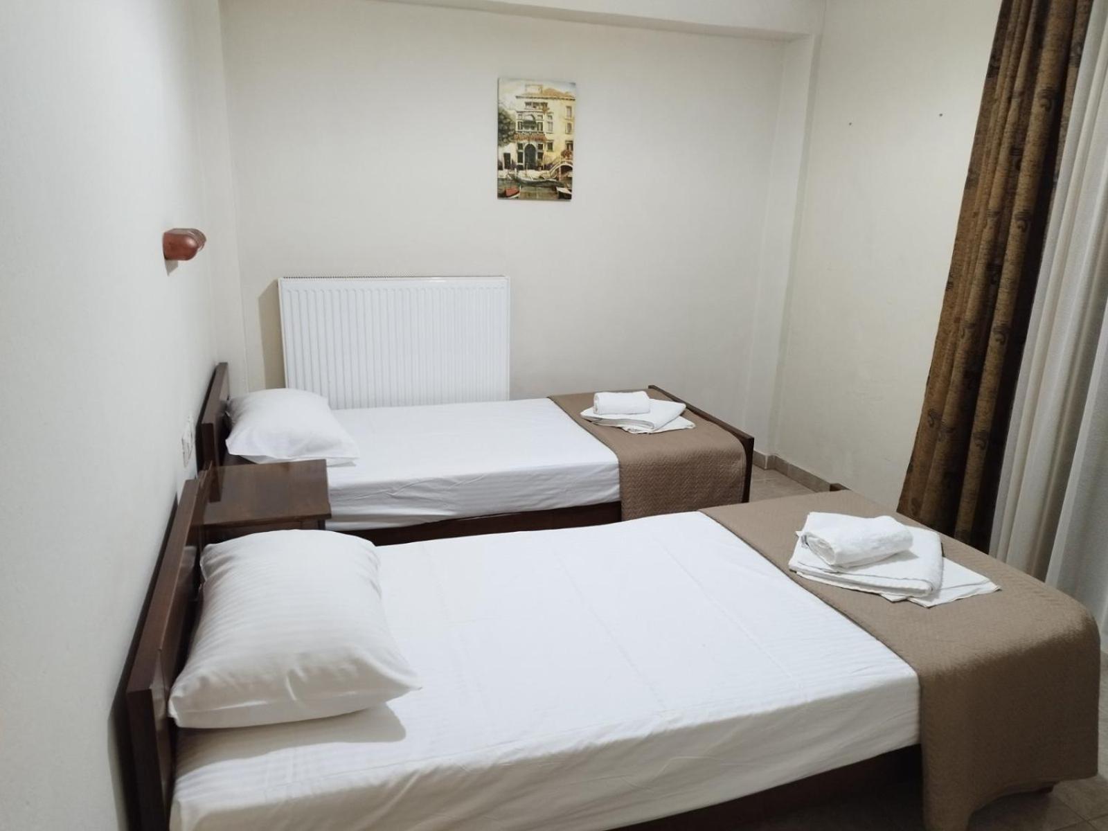 Paralía Hotel Villa Pigasos מראה חיצוני תמונה