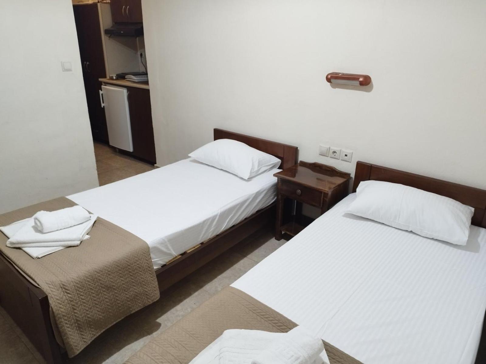 Paralía Hotel Villa Pigasos מראה חיצוני תמונה
